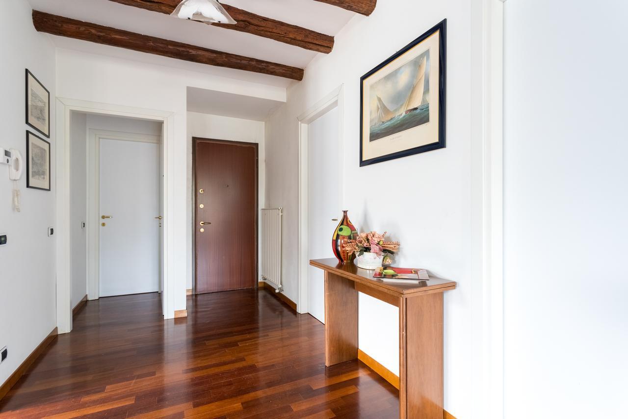 Una Terrazza Da Sogno By Rent All Como Apartment Carate Urio Bagian luar foto